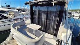 BAVARIA S36 (35).jpg