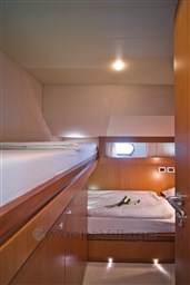 Ferretti 681_i (31).jpg