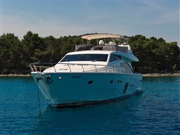 Ferretti 681_o (30).jpg