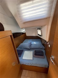 sun-odyssey-410_09-rotated.jpg
