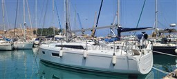Oceanis 34.1_1.jpeg