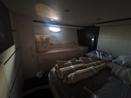 WhatsApp Image 2025-11-17 at 14.53.58 (6).jpeg