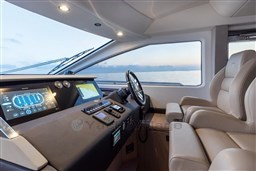 Azimut-72-Yacht-Solstice-24.jpg