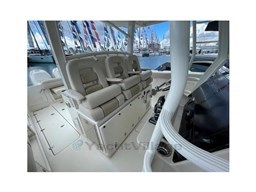 boston-whaler-380-outrage-29138110222967505166535555544566x