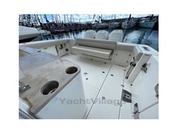 boston-whaler-380-outrage-29139110222967505166536665694566x