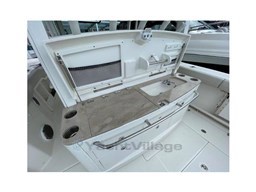 boston-whaler-380-outrage-29151110222967505166565765524568x