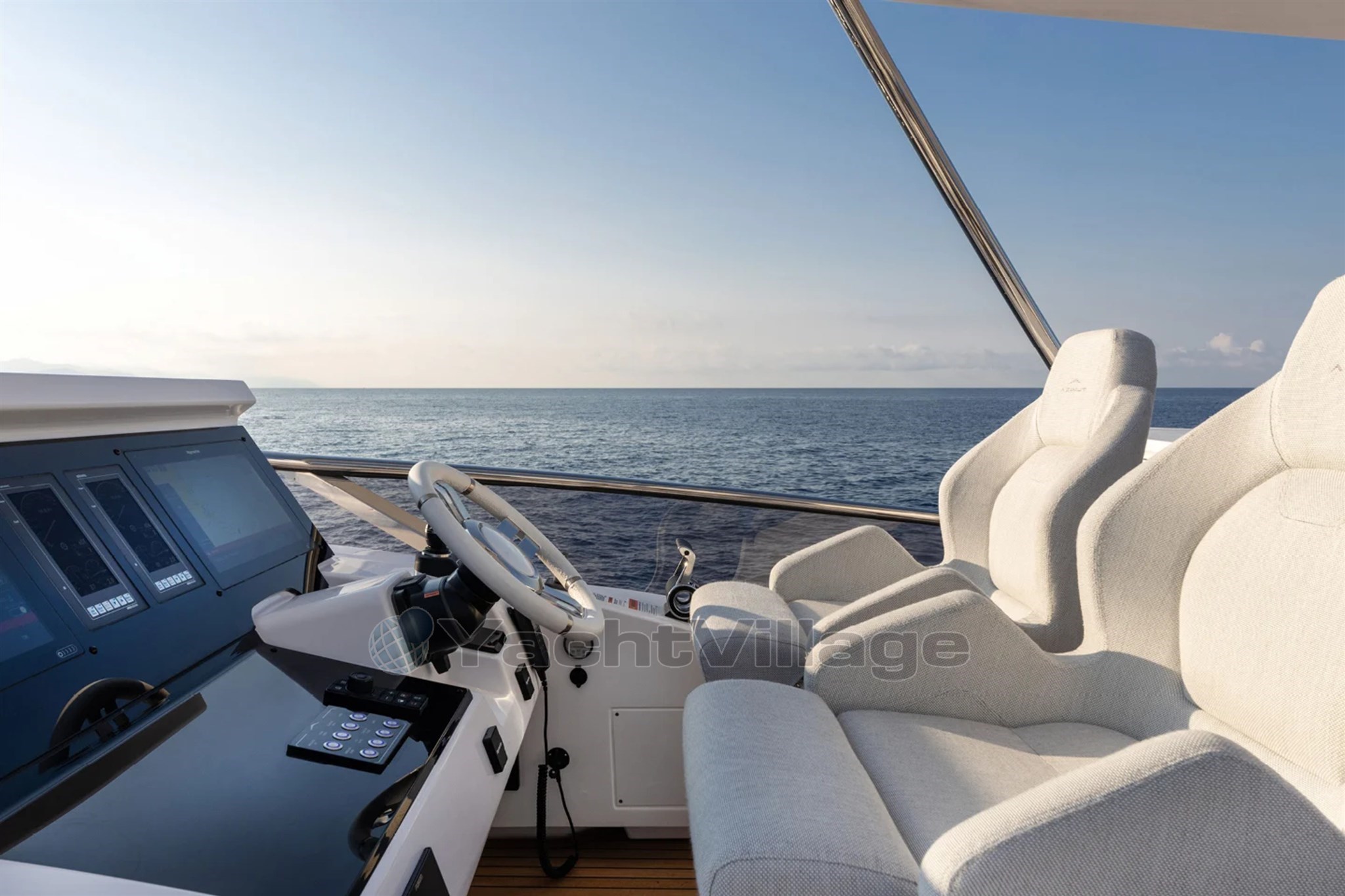 Azimut-72-Yacht-Solstice-16.jpg