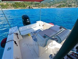 PHOTO-2025-12-03-18-23-44 5.jpg