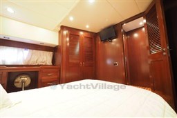 ABATI NEWPORT 46_ARMADIO CABINA         ARMATORE.jpg