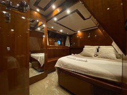 WhatsApp Image 2025-10-21 at 15.46.22 (7).jpeg