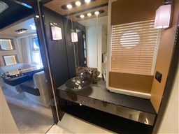 WhatsApp Image 2025-11-13 at 16.44.10 (1).jpeg