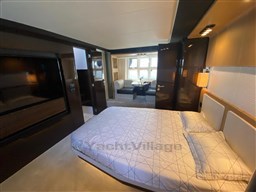 WhatsApp Image 2025-11-13 at 16.44.10.jpeg