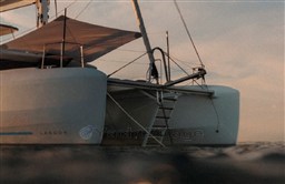 catamaran-lagoon-51-iconic-slider-01_0.jpg