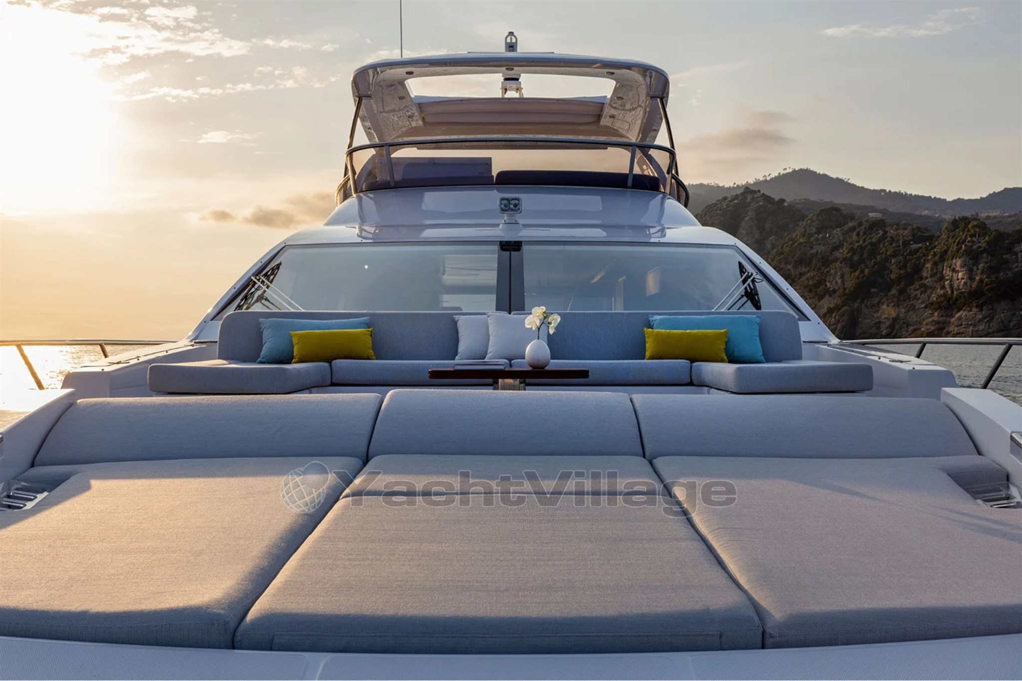 Azimut-72-Yacht-Solstice-7.jpg