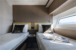 Azimut-72-Yacht-Solstice-30.jpg