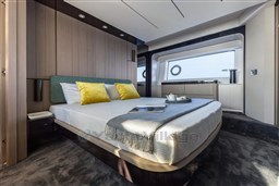 Azimut-72-Yacht-Solstice-26.jpg