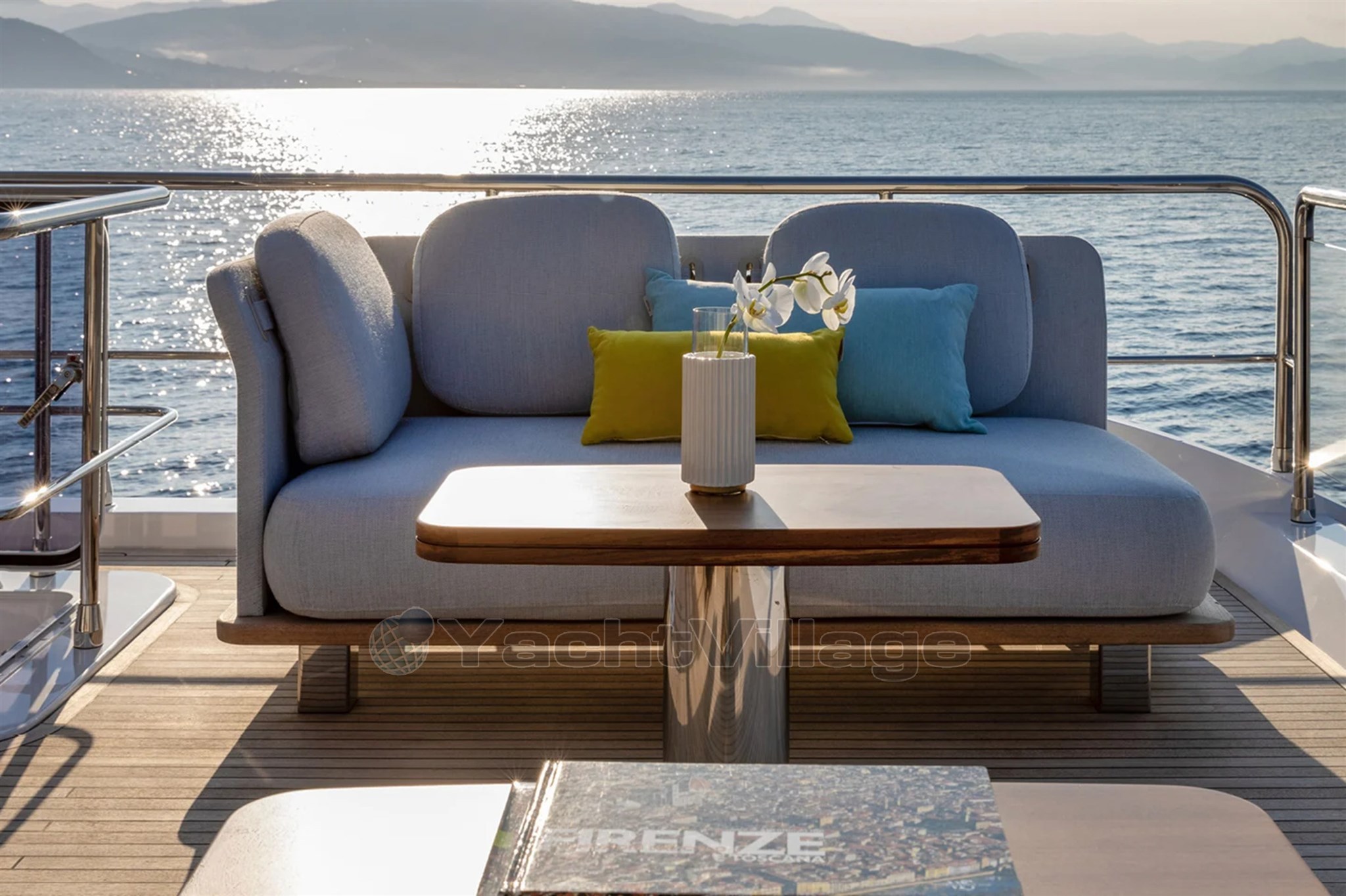 Azimut-72-Yacht-Solstice-14.jpg