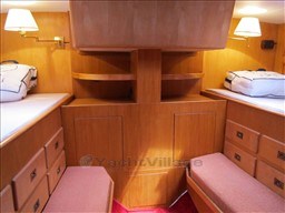 25_master_cabin...