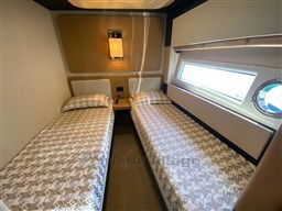 WhatsApp Image 2025-11-13 at 16.44.11 (7).jpeg