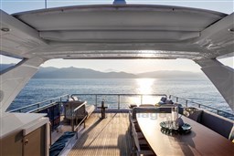 Azimut-72-Yacht-Solstice-11.jpg