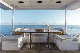 Azimut-72-Yacht-Solstice-17.jpg
