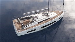 Dufour_41_top view cockpit.jpg