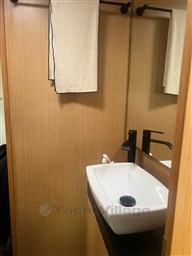 Bavaria 420 2014-16.jpeg