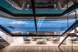 CustomLine120'MainDeck_0002_31861