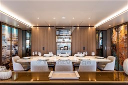 CustomLine120'MainDeck_0006_31865