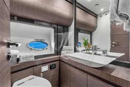 large_4083935