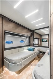 large_4083937