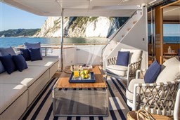 CustomLineNavetta30Ponteprincipale_0002_47857