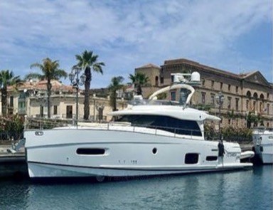 Azimut Magellano 53