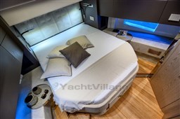 Rebel 55 int 04 Red.jpg