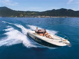 Invictus 280cxext