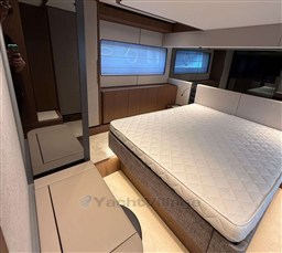 f580 3