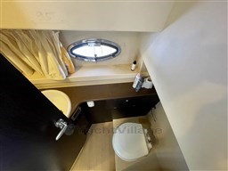 1D6280B6-E68C-4EDB-9A99-4B2C6E7FB44F