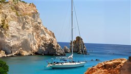 nautorswan-77-callisto-lmarinegroup-sold (1)