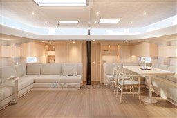 YYachts_Y7_interior_Glacier_salon_1
