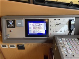 ferretti-altura-690-13_1764610044347.jpg