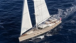 nautorswan-105-002-rs-selena-lmarinegroup (1)