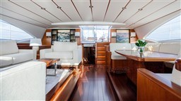 nautorswan-105-002-rs-selena-lmarinegroup (15)