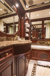 Akira One 0013 VIP  EN SUITE FACILITIES LOWER DECK