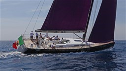 nautorswan-60-902-petite-flamme-sold-lmarinegroup (8)