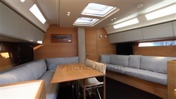 nautorswan-60-902-petite-flamme-sold-lmarinegroup (7)