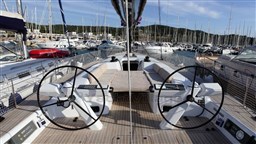 nautorswan-60-902-petite-flamme-sold-lmarinegroup (4)