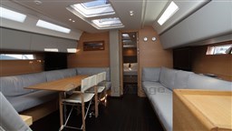 nautorswan-60-902-petite-flamme-sold-lmarinegroup (5)