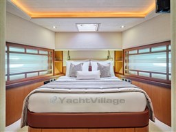 GOLDEN YACHT (10)