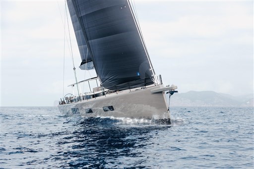 Yachts_Y9_Bella_exterior_09