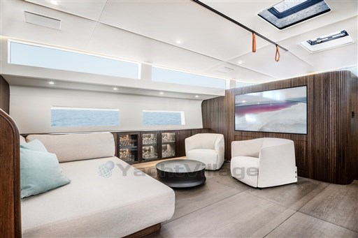 Yachts_Y9_Bella_interior_01